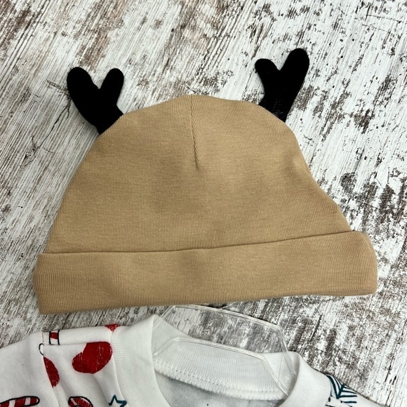 JUST One You Carter’s 2pc Christmas Outfit - Picture 3 of 7